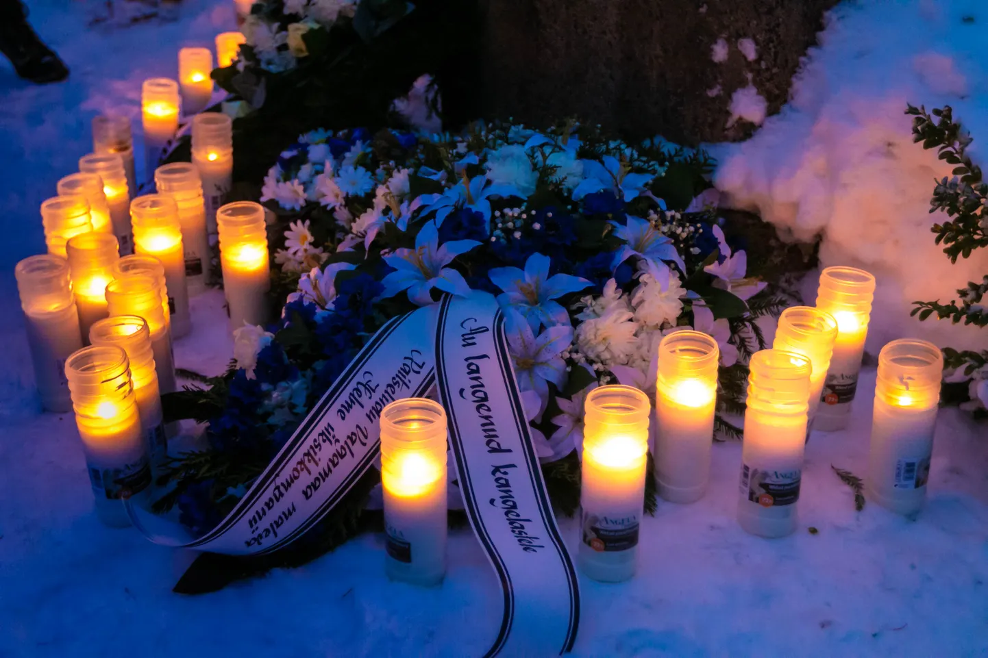Kalmistukülastusi tuleks praegu vältida.