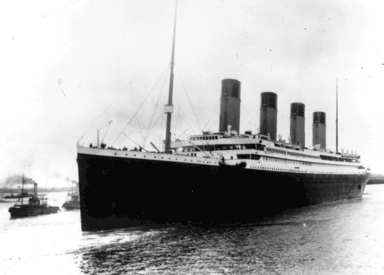 Titanic lahkumas 10. aprillil 1912 Ühendkuningriigi Southamptoni sadamast