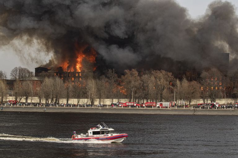 Põleng Venemaal Peterburis Nevskaja Manufaktura hoones