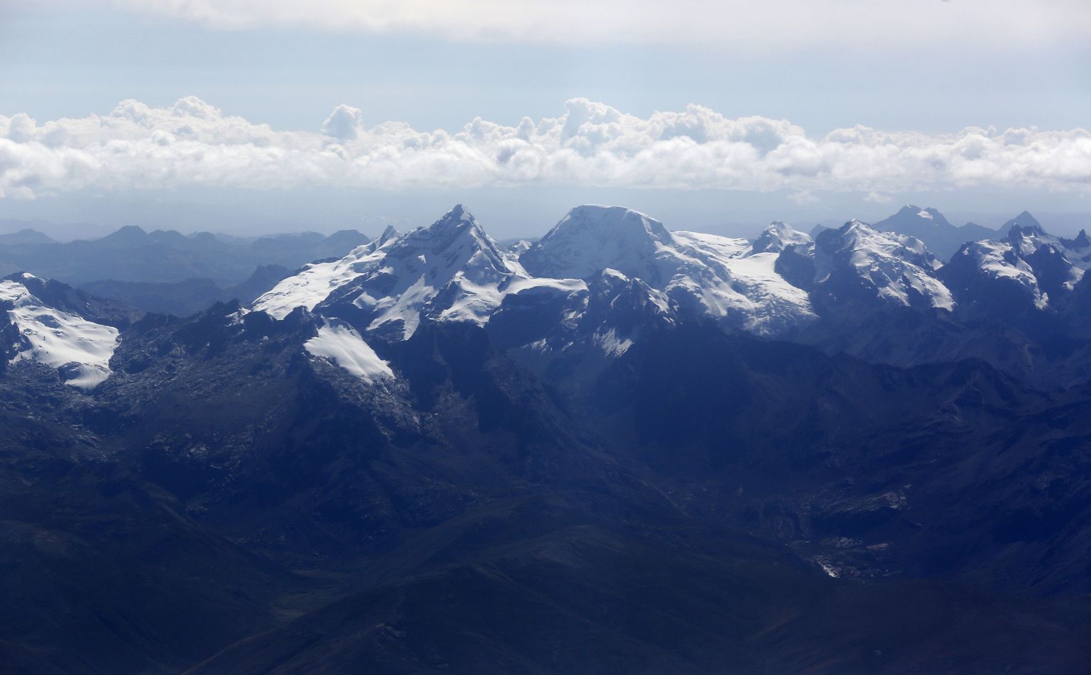 Горы в Перу, где погибли эстонские альпинисты.