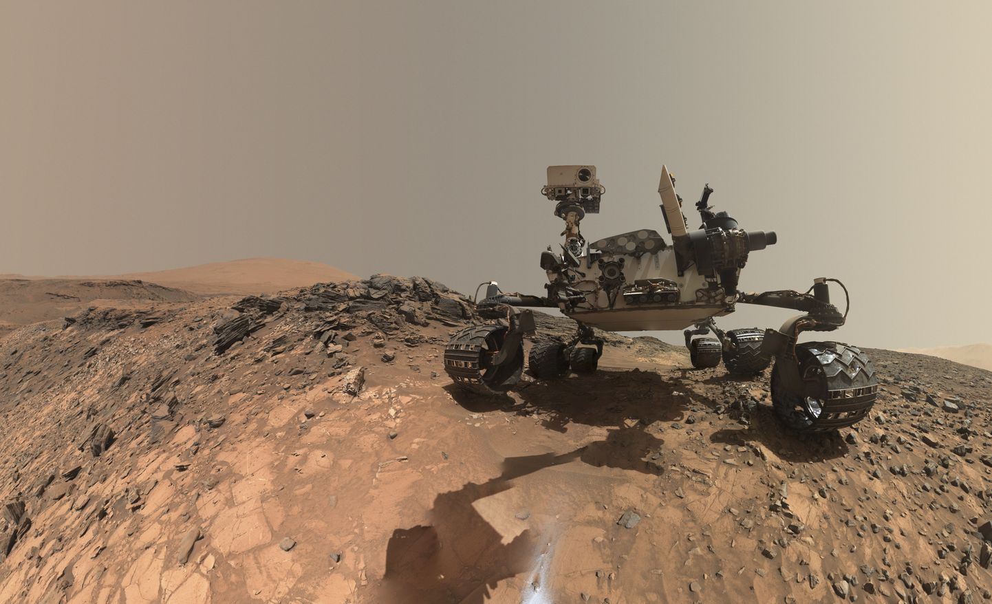 NASA kulgur Curiosity tegi Marsil 360-kraadise panoraamvaate