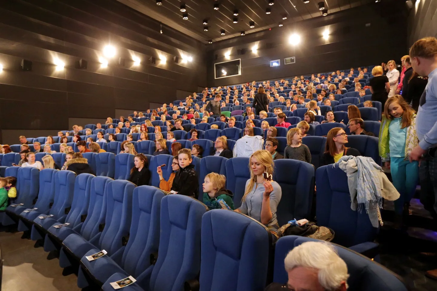 Cinamoni suur saal tänavu 13. mail, kui esilinastus mängufilm "Supilinna Salaselts".