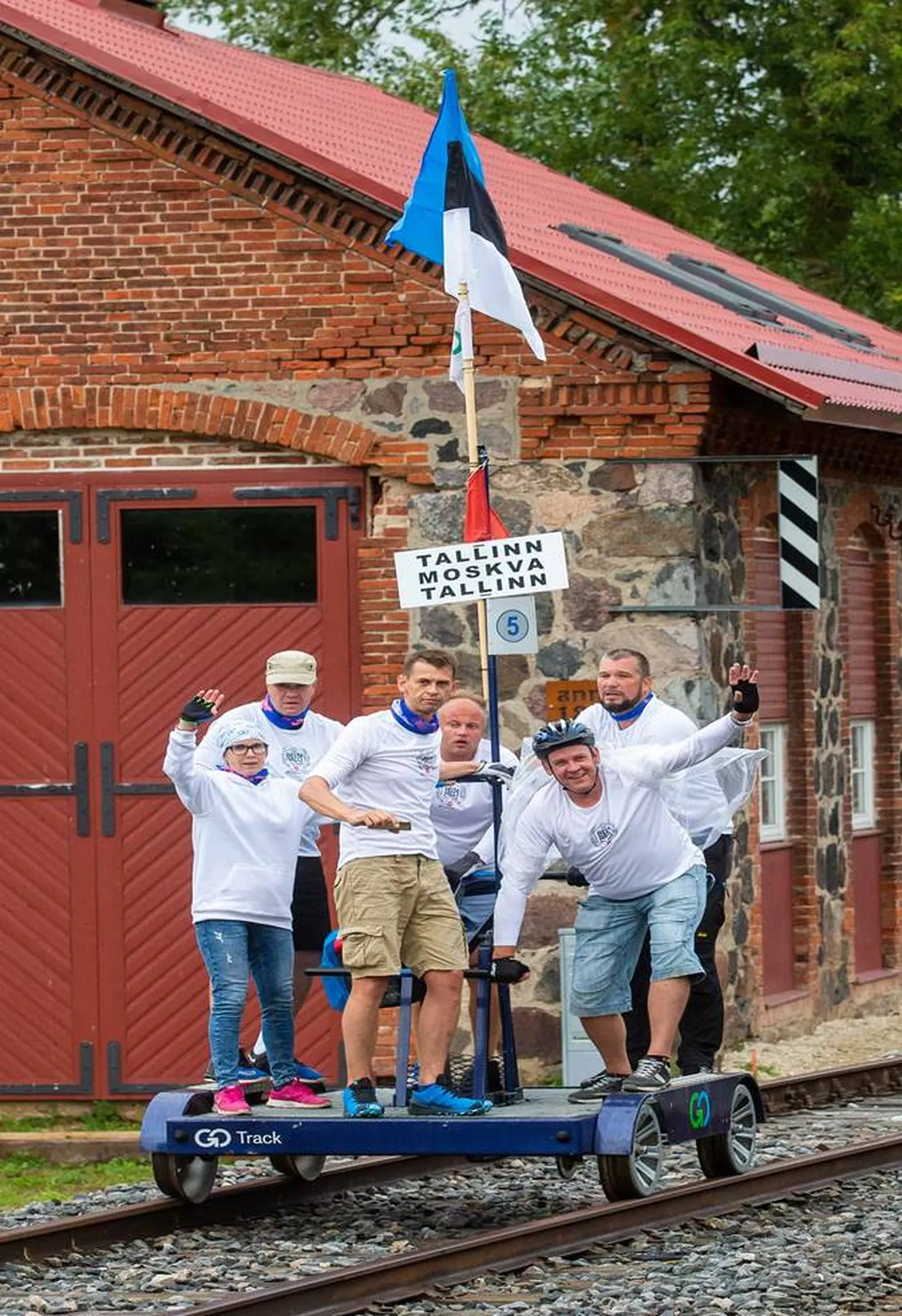 Eelmisel aastal võitis Relsiralli Edelaraudtee ja Go Groupi ühistiim .