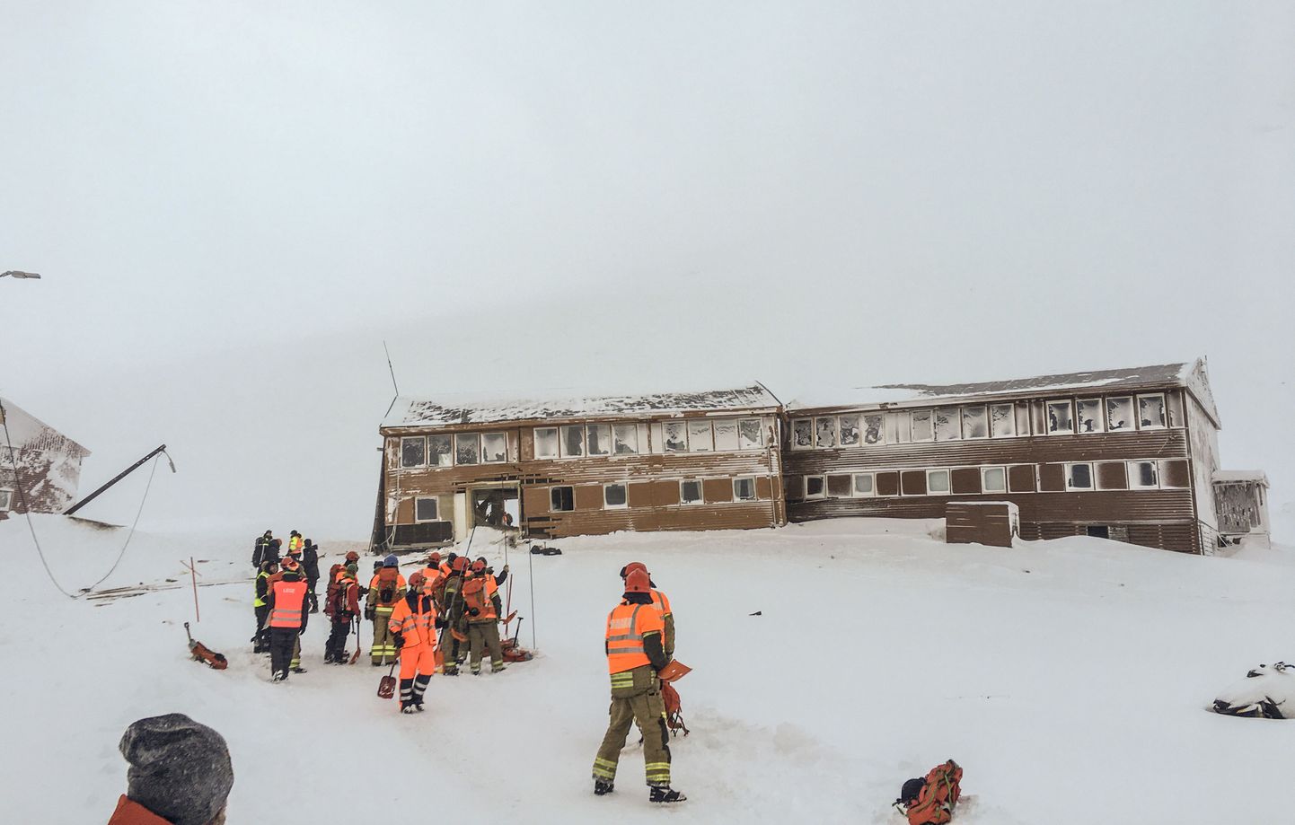 Treavmägede pealinna Longyearbyenit tabas lumelaviin