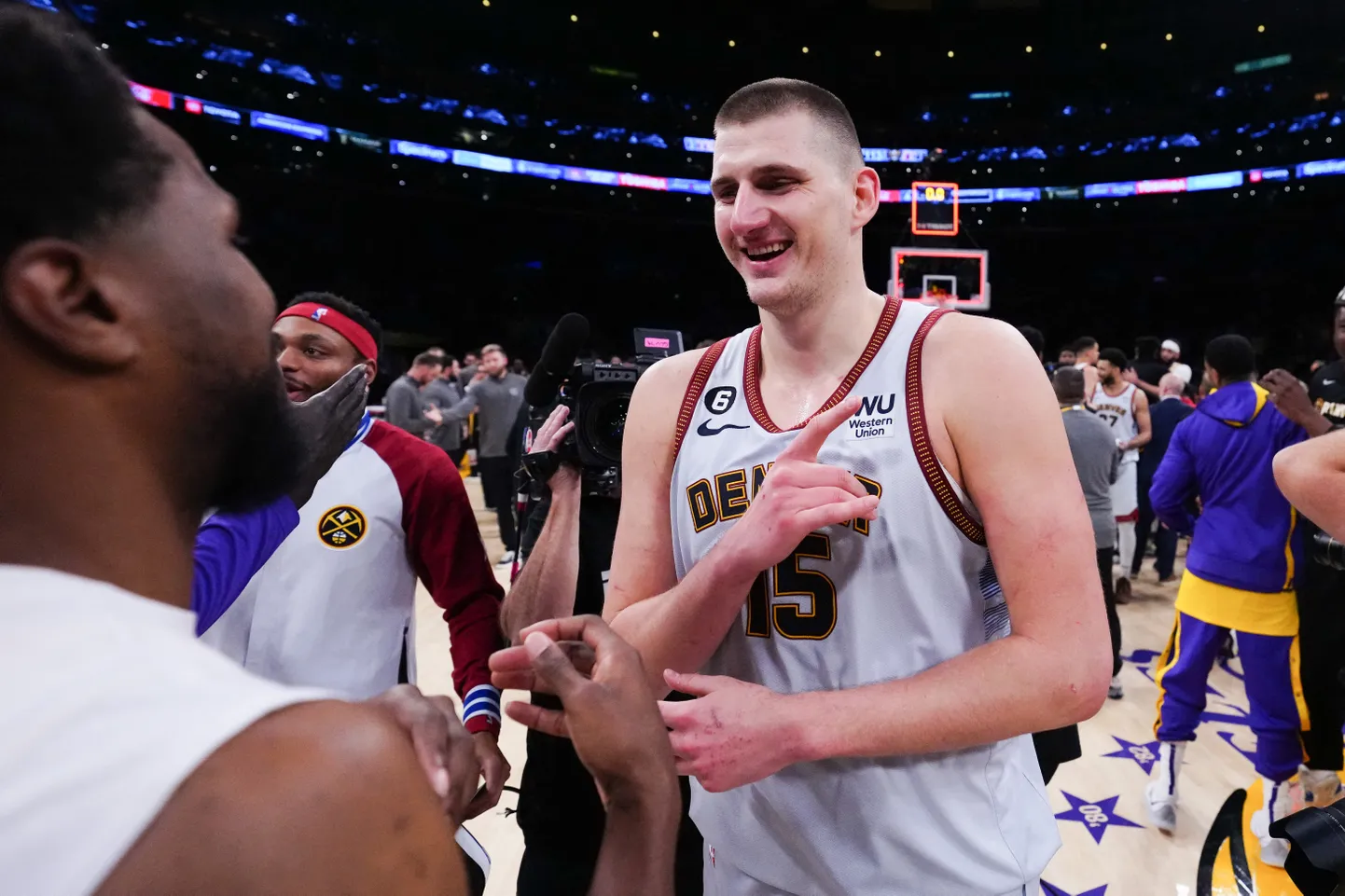 Nikola Jokic vedas Denver Nuggetsi NBA meistriks.