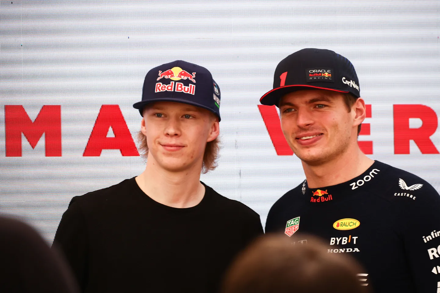 Autoralli ja vormel 1 valitsejad: Kalle Rovanperä (vasakul) ja Max Verstappen.