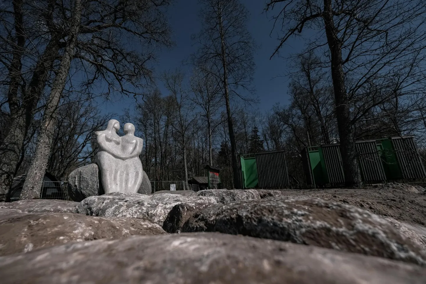 Valgerannas asuv “Armastuse ausammas” on taas püsti.