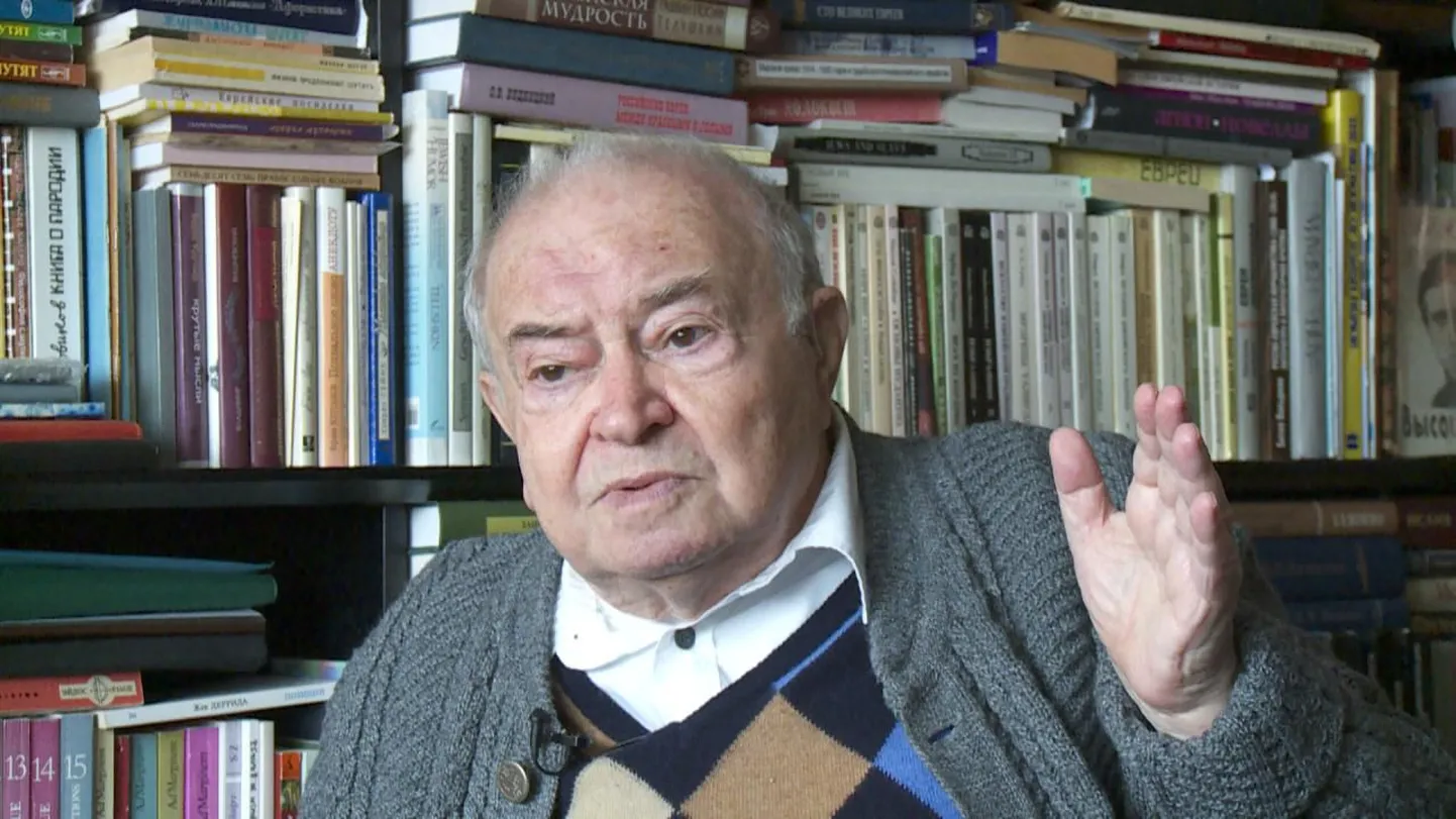 Леонид Столович.