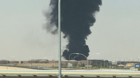 Huthi mässulised ründasid Saudi Araabia pealinna