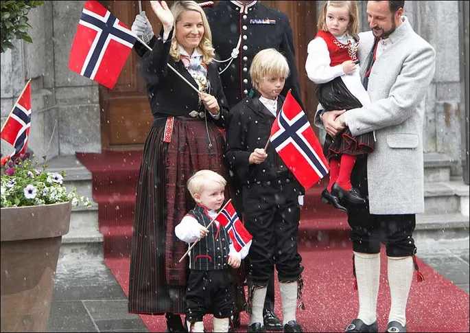 Täna tähistasid norrakad üle maailma oma rahvuspüha