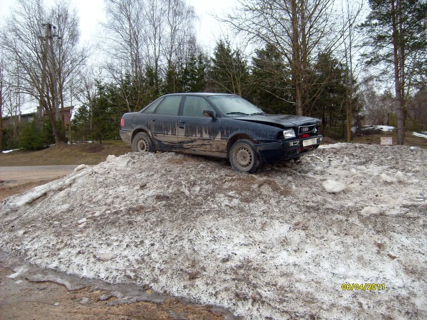 Автомобиль в Элва.