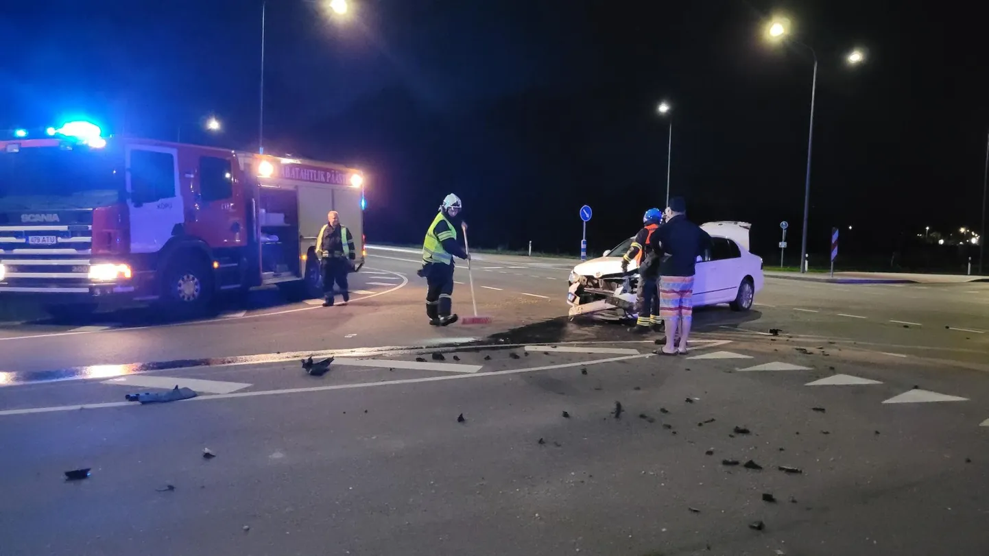 Õnnetuses sai rohkem kahjustada Škoda.