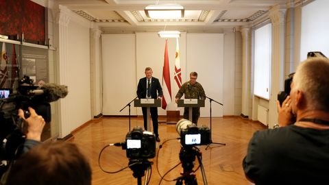 Gala lēmumu par drona notriekšanu pieņēmusi NATO pavēlniecīb