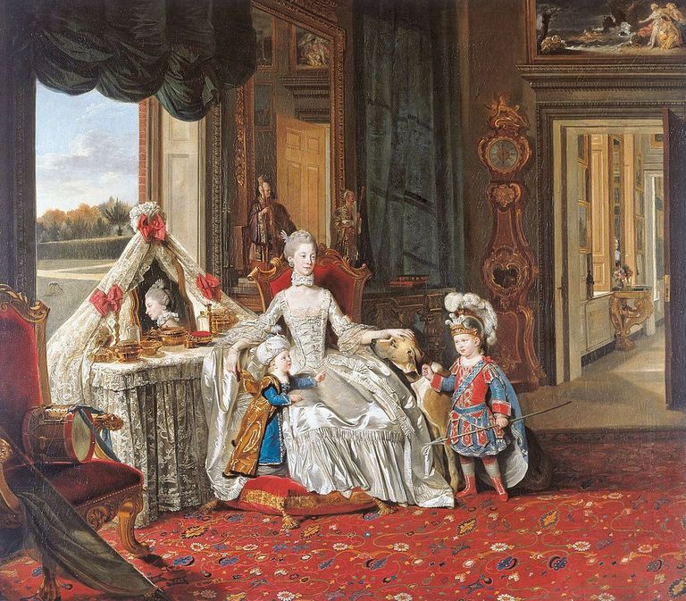 Kuninganna Charlotte koos kahe lapsega