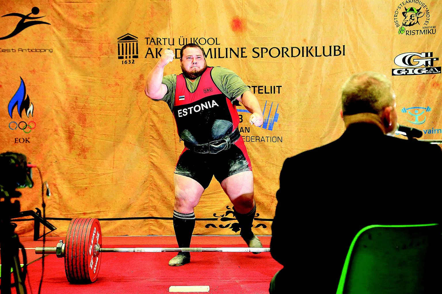 Praeguse aja tugevaim Eesti jõutõstja Siim Rast tundis siirast rõõmu 340-kilogrammise jõutõmbetulemuse üle.