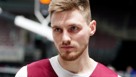 Kurucam trīs precīzi tālmetieni un panākums ACB spēlē