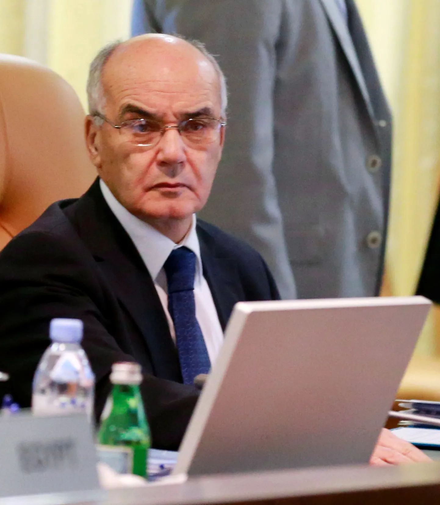 Alžeeria endine tööstusminister Youcef Yousfi.