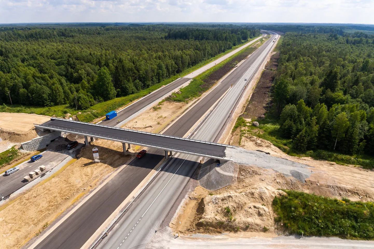 Tallinn-Tartu maantee Võõbu-Mäo teelõigu ehitamine.