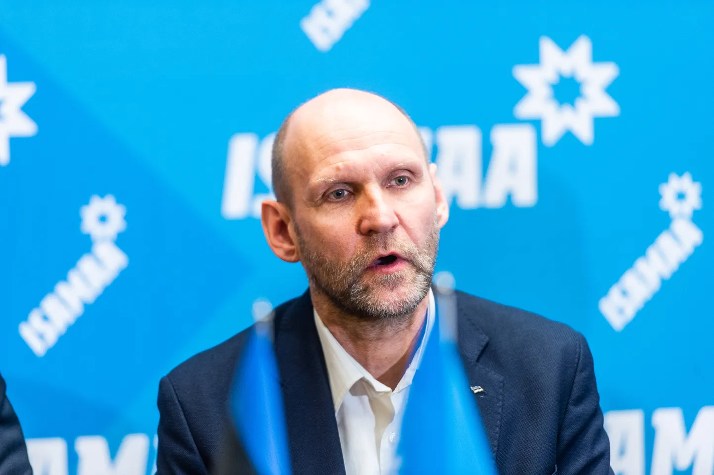 Pressikonverents Isamaa kontoris, erakonna esimees Helir-Valdor Seeder.