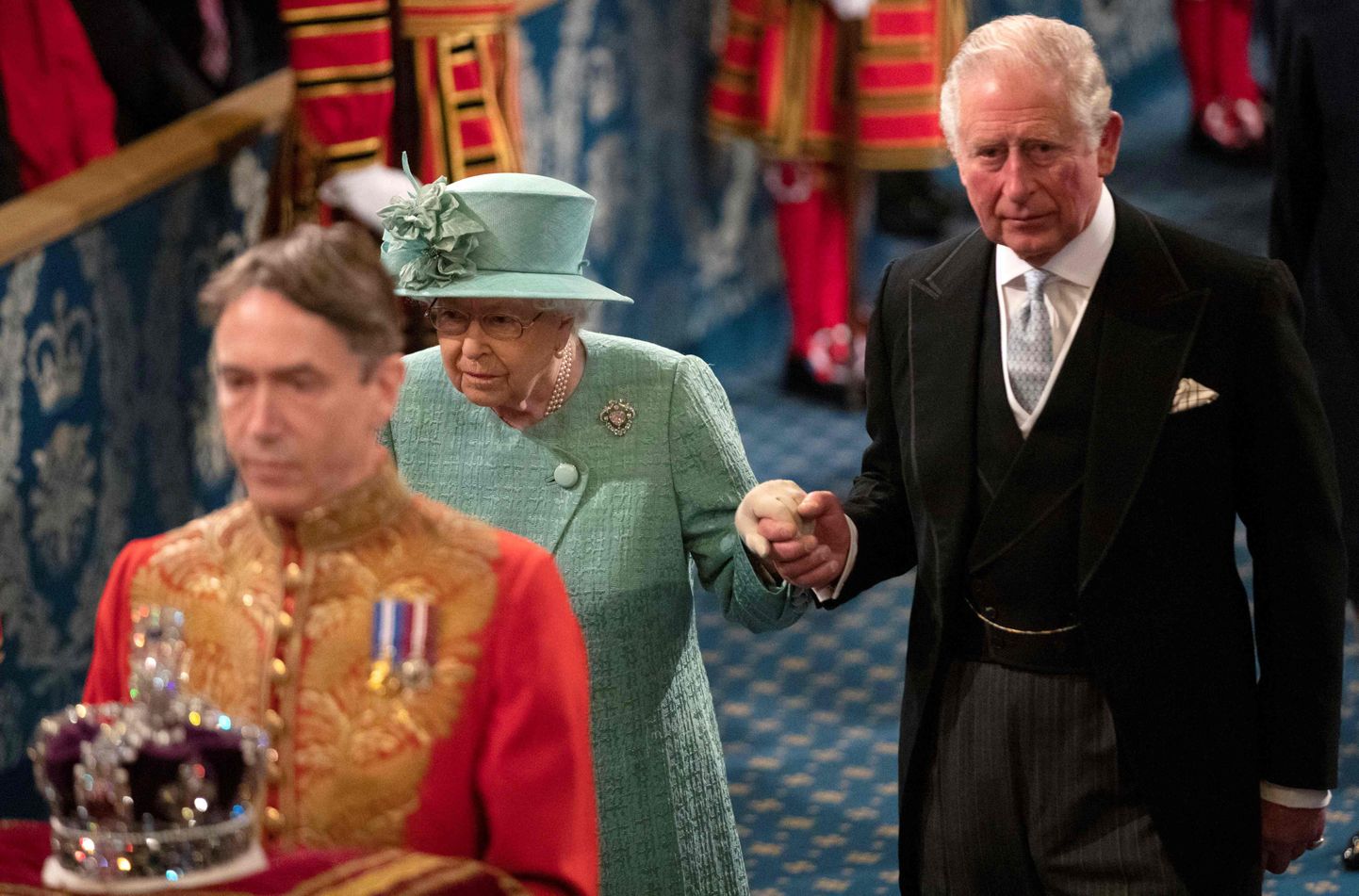 Tricker'si vabrikus valminud kingi on kandnud nii kuninganna Elizabeth II kui ka troonipärija, Walesi prints Charles.
