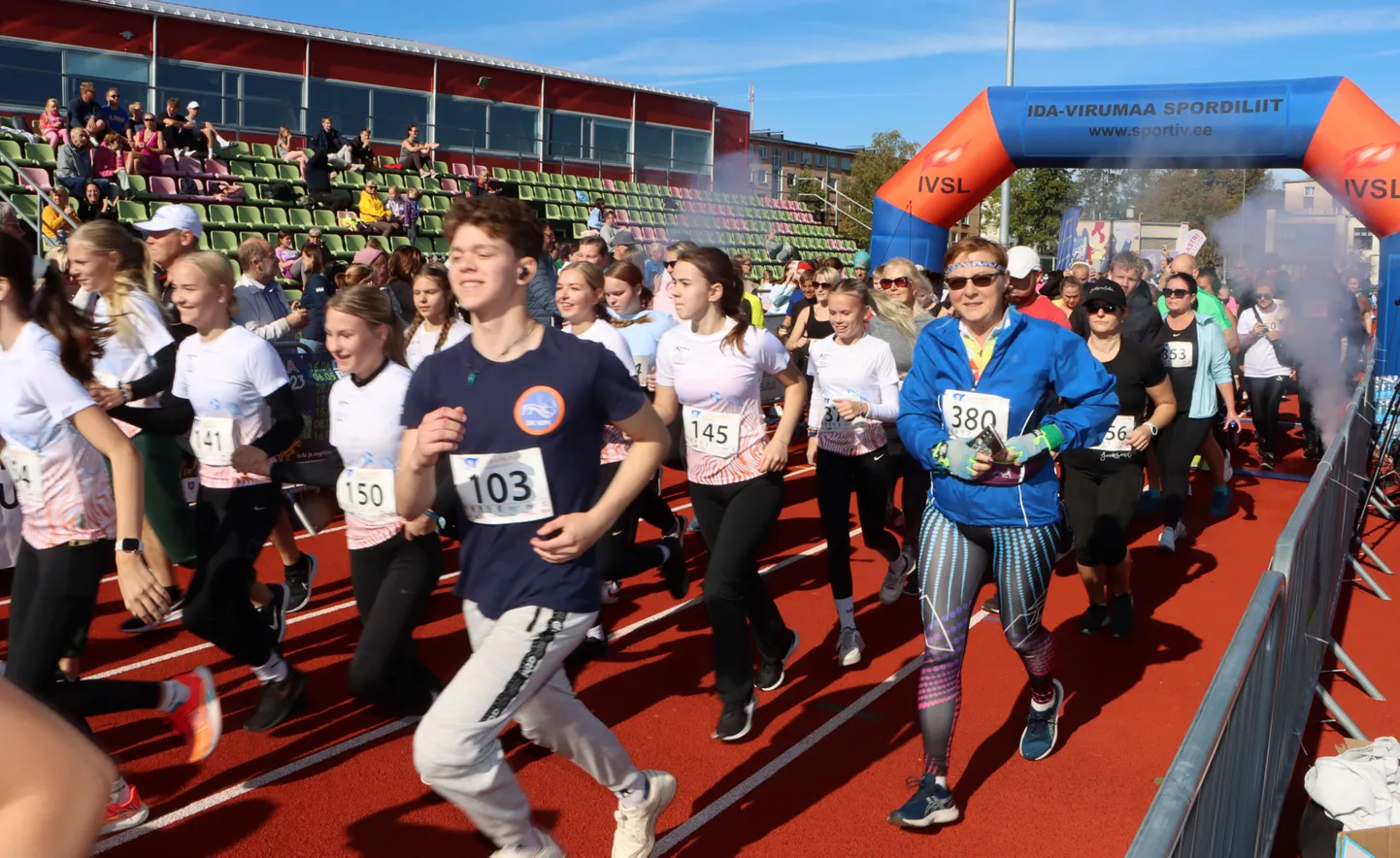 Eelmise aasta Ida-Viru jooksusarja etappidest oli kõige osavõturohkem Jõhvi rahvajooks, kus starti tuli ligemale pool tuhat osalejat.