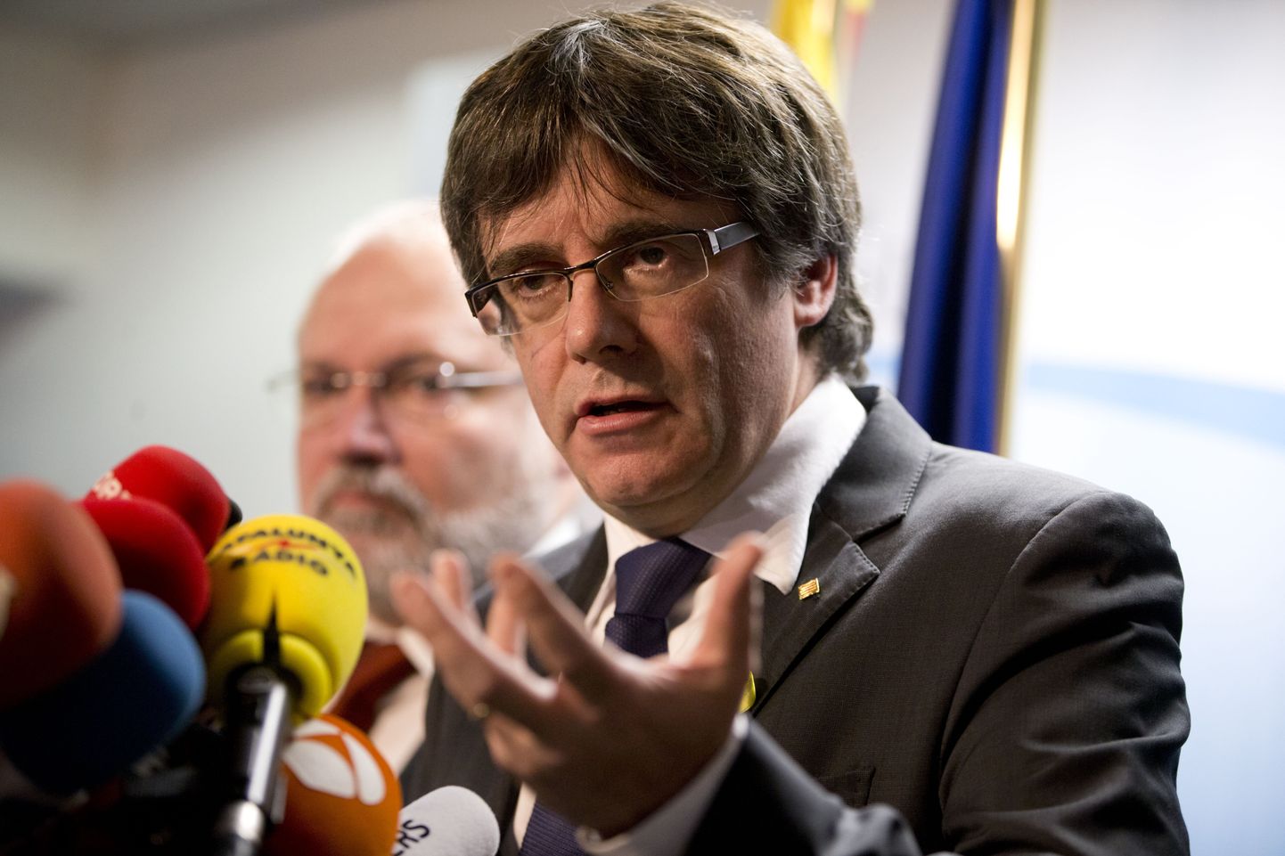 Carles Puigdemont soovib saada tagasi Kataloonia presidendiks vaatamata sellele, et alates oktoobri lõpust elab ta Belgias.