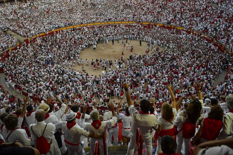 Hispaania San Fermini Pamplona härjajooksude lõputseremoonia