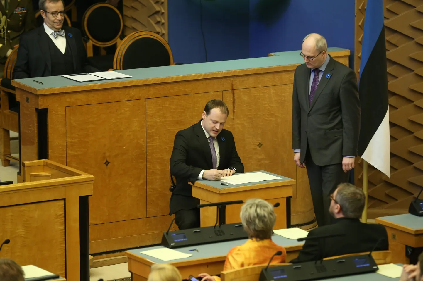 Täna annavad riigikogu ees ametivande 13 riigikogu asendusliiget ja uue valitsuse liikmed. Riigihalduse minister Arto Aas.