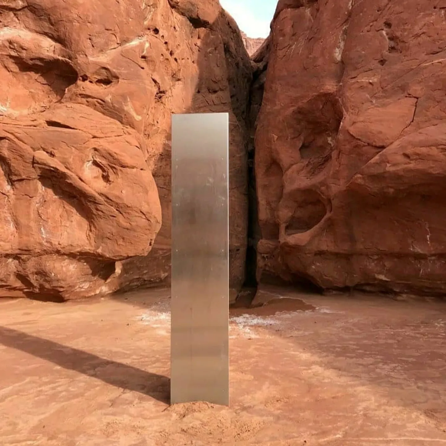 USA Utah' osariigi kõrbealal olnud metallmonoliit