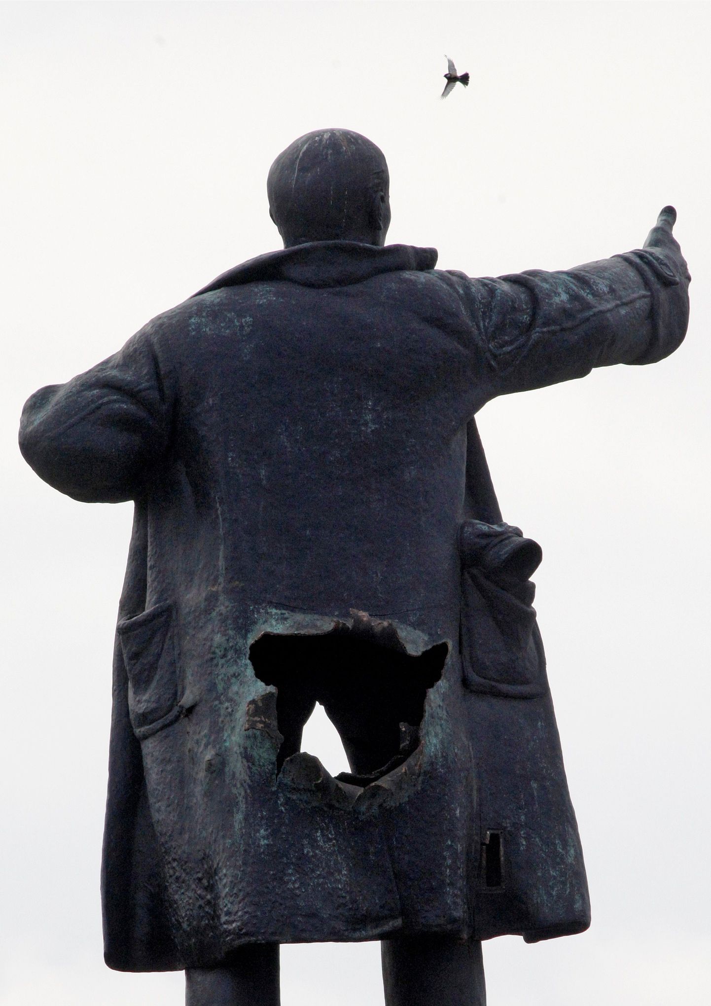 Lenini kuju Soome vaksali juures Peterburis vahetult pärast õhkimiskatset.