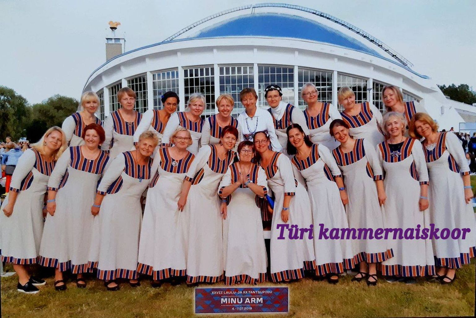 Türi kammernaiskoor 2019. aastal suurel laulupeol