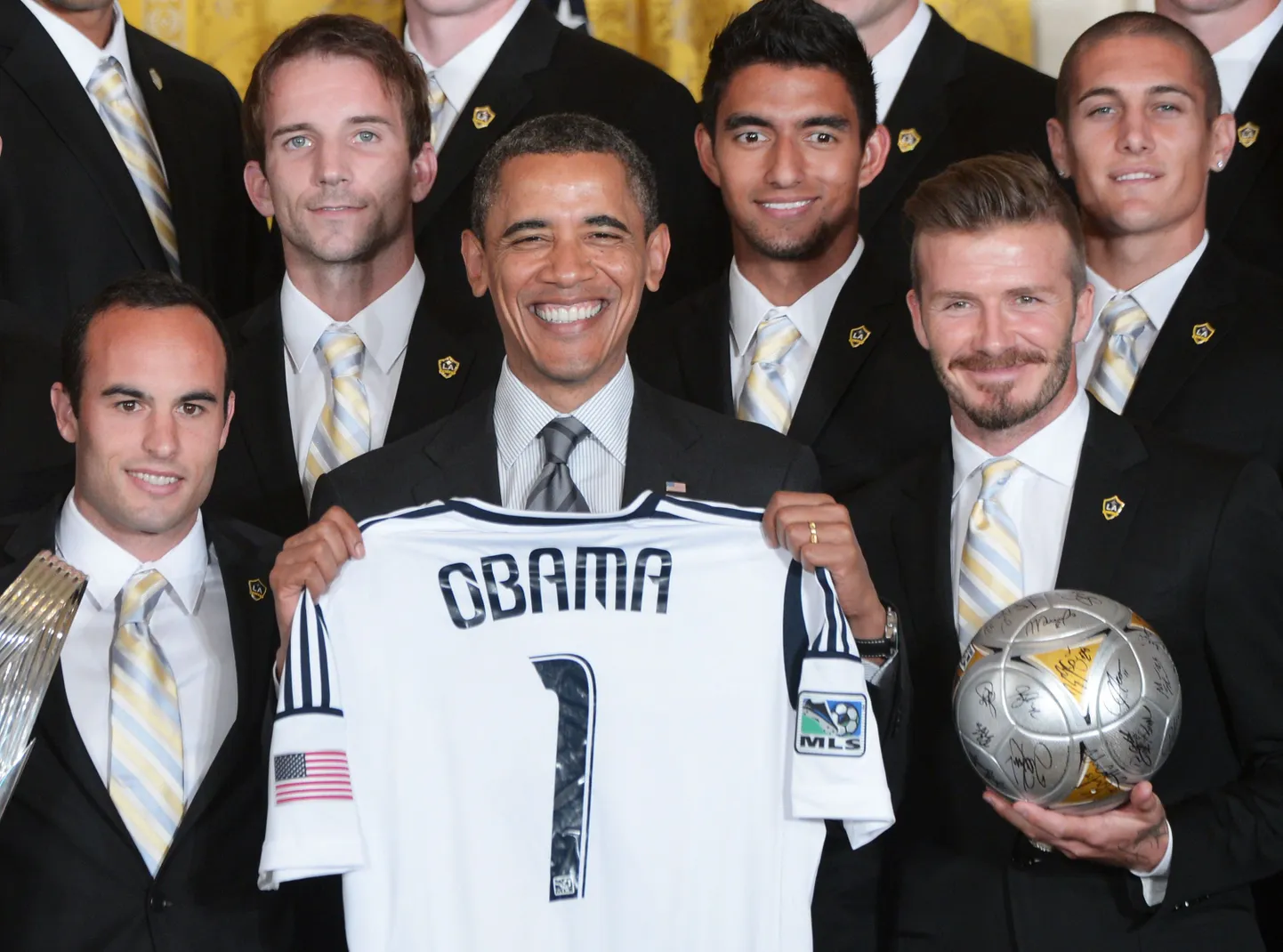 Barack Obama koos LA Galaxy meeskonna ja David Beckhamiga