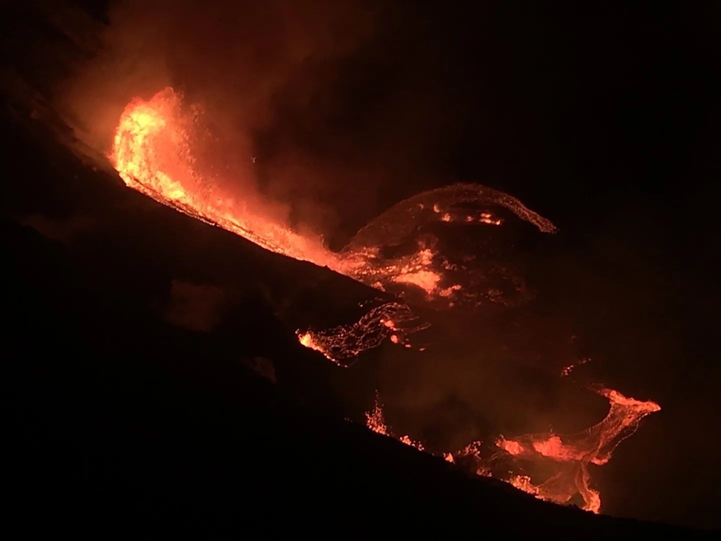 Hawaiil hakkas purskama Kilauea vulkaan.