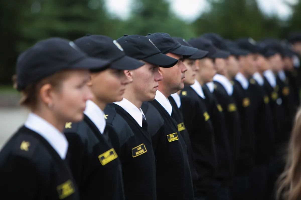 Sisekaitseakadeemia kadetid rivistusel.