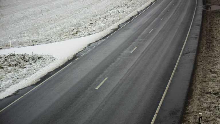 Ünnaste teekaamera pilt Pärnu-Rakvere-Sõmeru maanteelt kell 9.50.