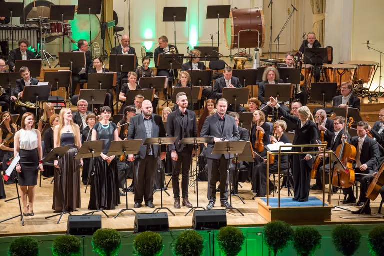 ERSO ja Estonian Voice esitamas Ülo Kriguli teost «Understandards», foto: