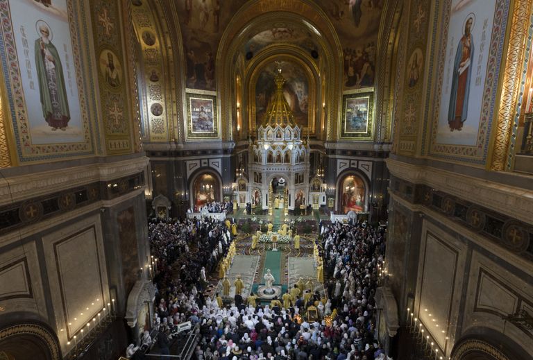 Veneõigeusu kiriku patriarh Kirill viis eile läbi jõulujumalateenistuse Moskva Lunastaja Kristuse katedraalis.