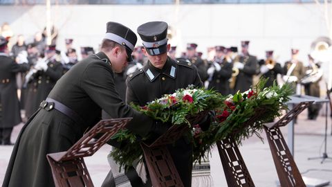 Visā Latvijā piemin komunistiskā genocīda upurus