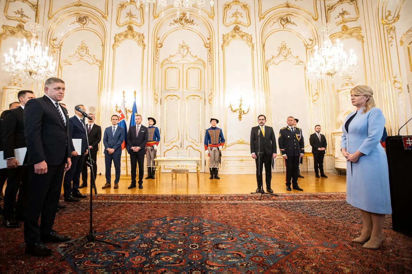 Slovakkia president Zuzana Čaputová vannutas ametisse uue valitsuse eesotsas peaminister Robert Ficoga.