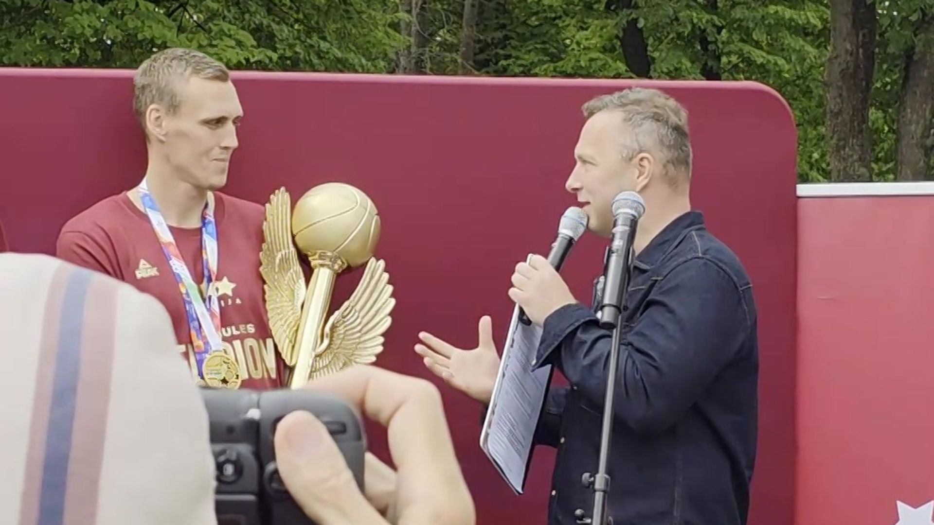 Rīgā sagaidīti pasaules čempioni 3x3 basketbolā