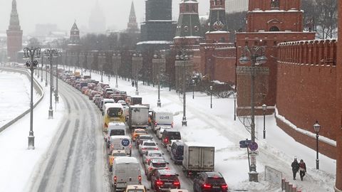 Võimas lumetorm paiskas Venemaa liikluse kaosesse