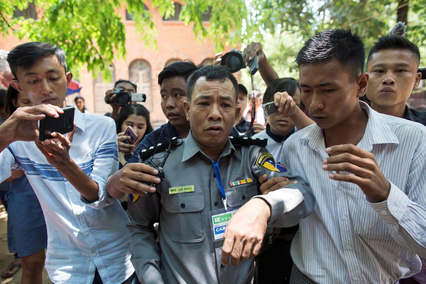 Myanmari politseimajor Moe Yan Naing tema üle peetud kohtuprotsessi ajal.