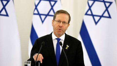 Izraelski predsednik na obisku v Latviji, "Progresivni" nasprotujejo