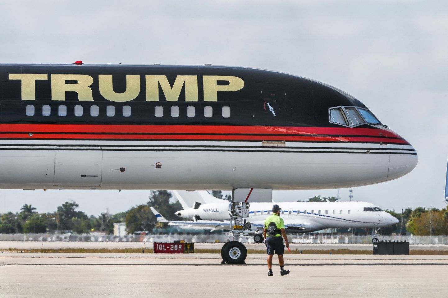 Endise USA president Donald Trumpi eralennuk Palm Beachi rahvusvahelises lennujaamas 31. märtsil 2023. a.