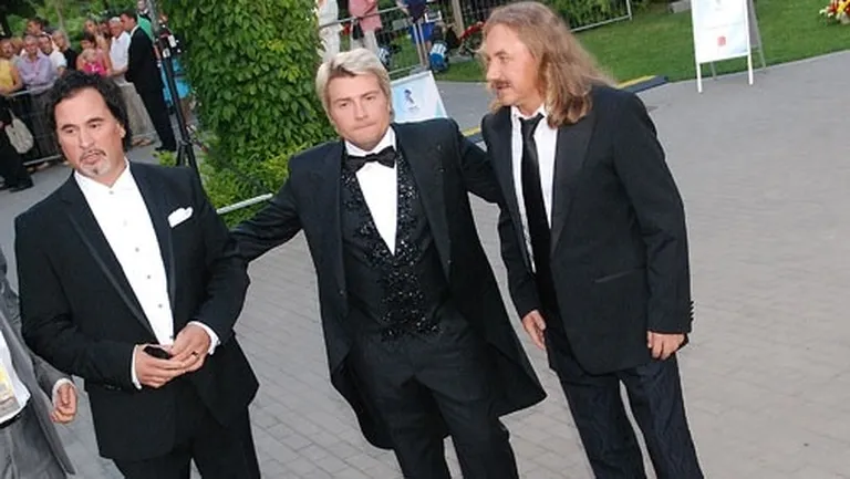 Valērijs Meladze ar draugiem Dzintaros