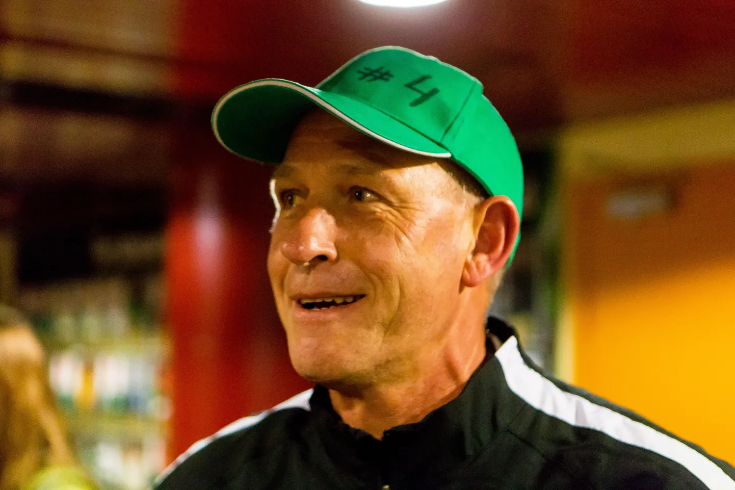 Edukalt nii Eesti jalgpallikoondist kui FC Florat juhendanud Arno Pijpers.