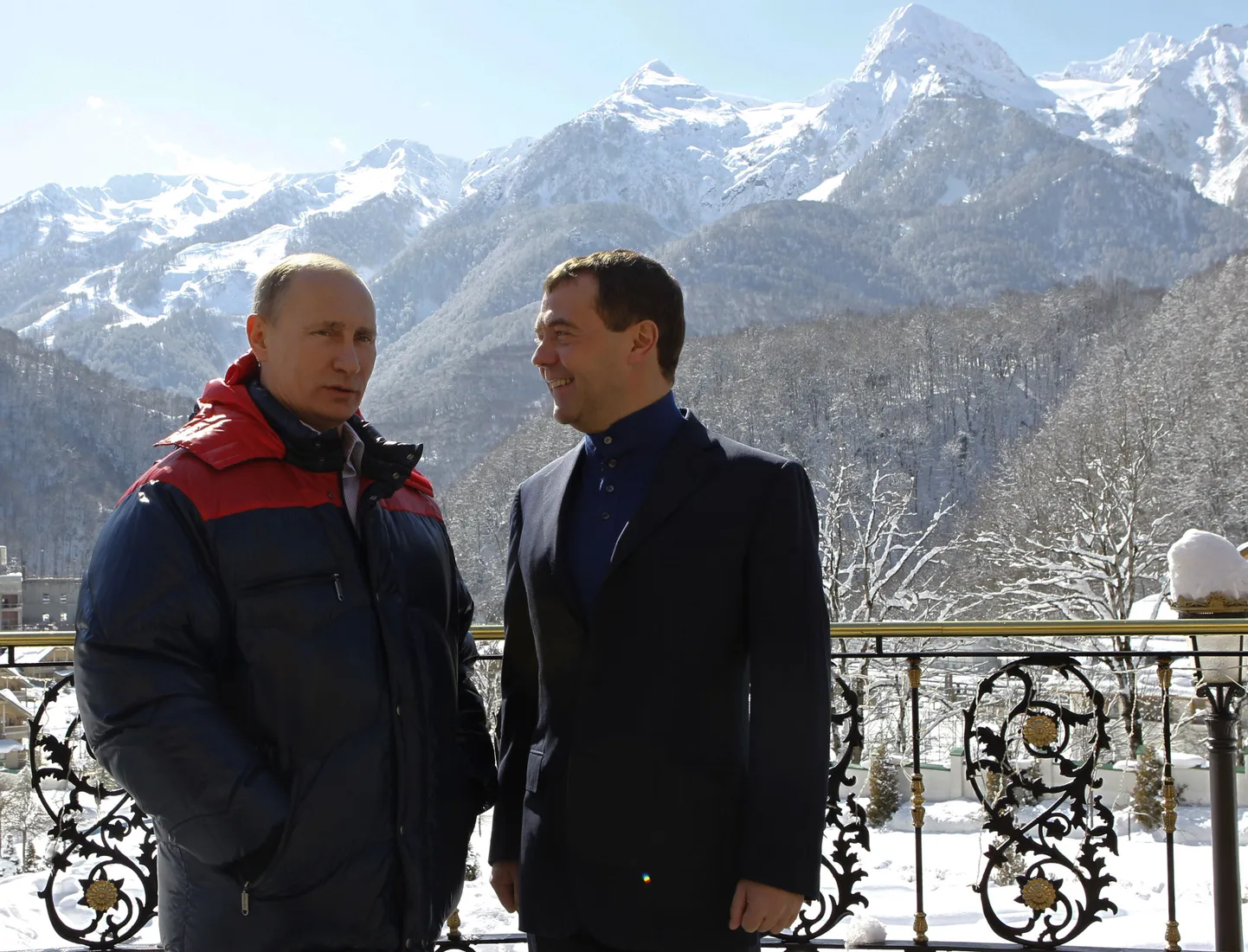 Владимир Путин и Дмитрий Медведев в Красной поляне