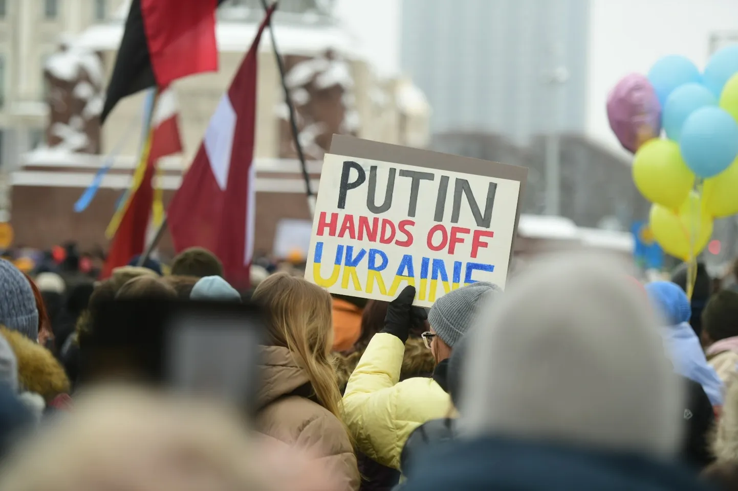 Митинг в Риге