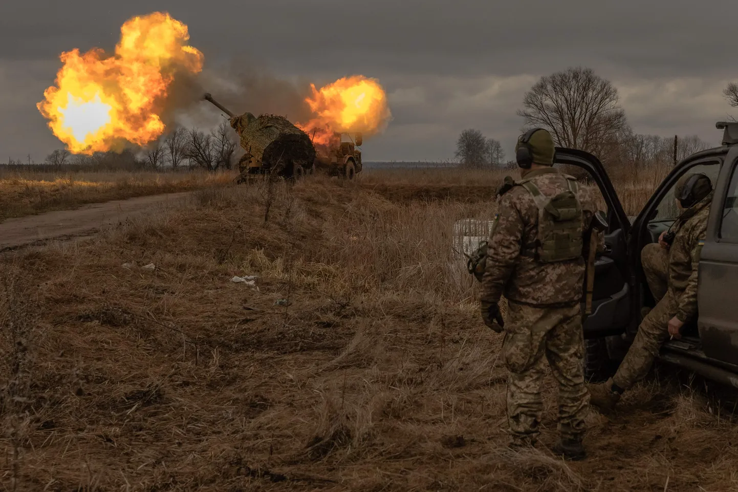 Ukraina suurtükiväelased tegevuses Donetski oblastis.