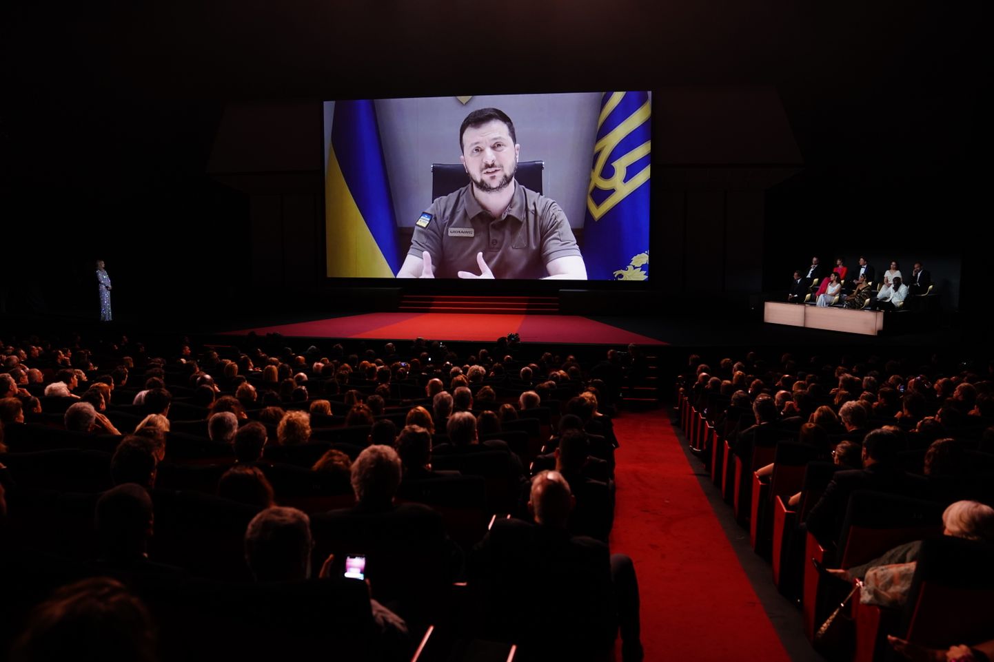 Kannu kinofestivāla atklāšanas ceremonijā otrdien, 17. maijā, tika pārraidīta Ukrainas prezidenta Volodimira Zelenska uzruna,